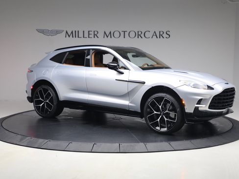 New 2026 Aston Martin DBX 707 image 10