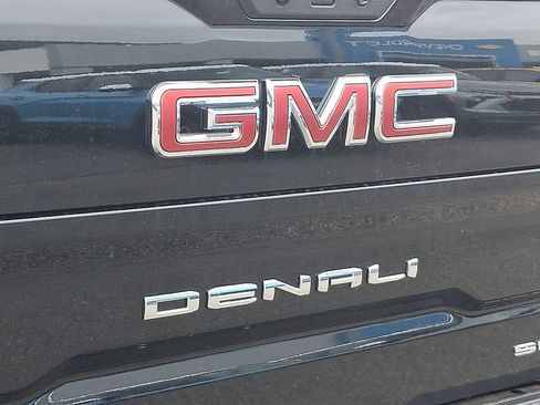 New 2025 GMC Sierra 1500 Denali image 10