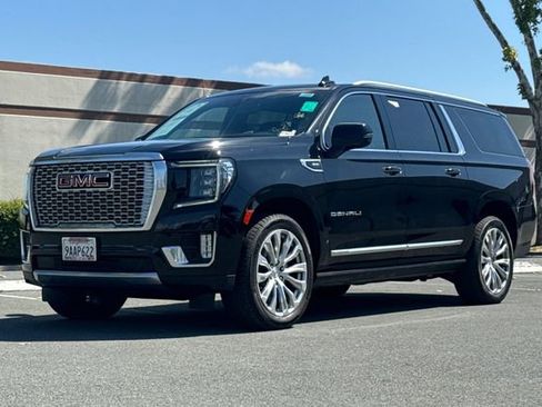 Used 2022 GMC Yukon XL Denali AWD/4WD image 8