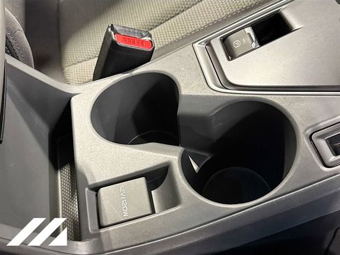 Used 2024 Subaru Crosstrek 2.0i Premium image 29