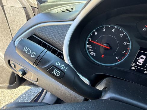Used 2023 Chevrolet Malibu LT FWD image 21