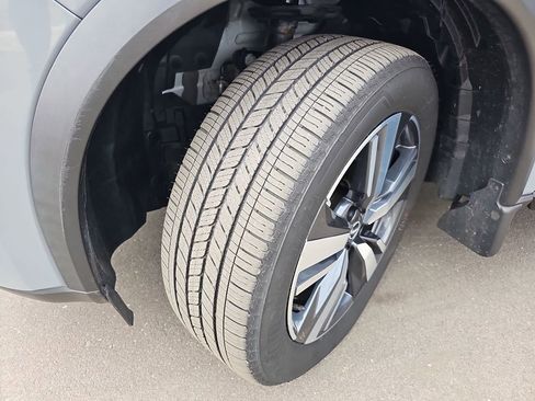 Used 2023 Nissan Rogue SL image 28