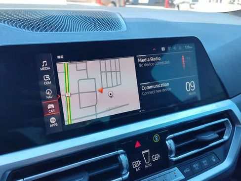 Used 2022 BMW M440i Coupe w/ Premium Package image 21