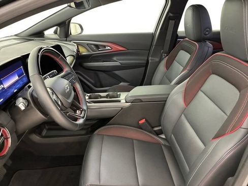 Certified 2024 Chevrolet Equinox EV RS AWD/4WD image 12
