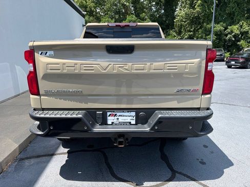 Used 2023 Chevrolet Silverado 1500 ZR2 w/ Technology Package AWD/4WD image 13