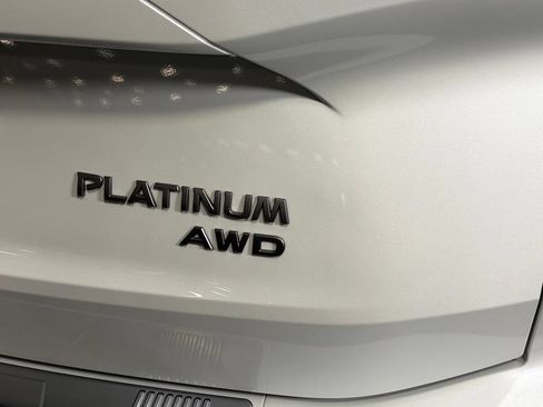 Used 2025 Nissan Rogue Platinum w/ Tech Package AWD/4WD image 13