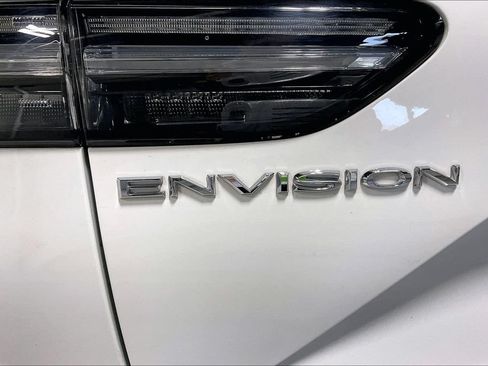 Used 2022 Buick Envision Avenir w/ Technology Package II FWD image 38