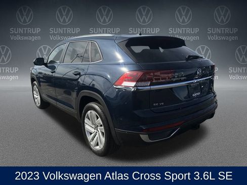 Used 2023 Volkswagen Atlas Cross Sport SE image 3
