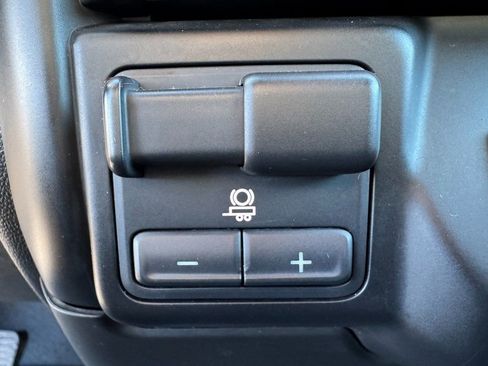 Used 2021 Chevrolet Silverado 3500 LT AWD/4WD image 39