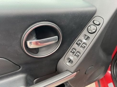 Used 2006 Pontiac Grand Prix GXP w/ Sun And Sound Package image 18