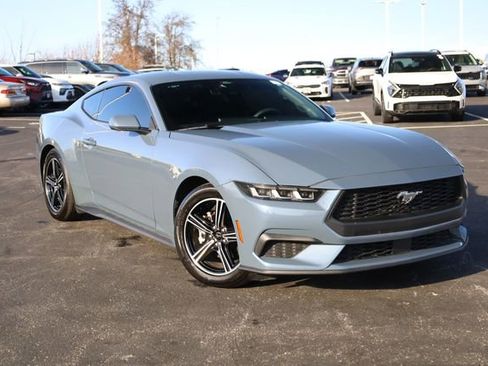 Used 2024 Ford Mustang Coupe image 2