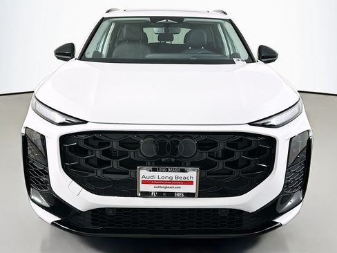 New 2026 Audi Q3 quattro 2.0T AWD/4WD image 2