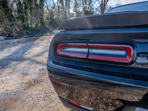 Used 2022 Dodge Challenger GT w/ Blacktop Package image 10