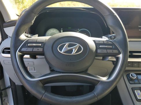 Used 2023 Hyundai Palisade SEL w/ Premium Package image 12