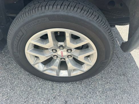 Used 2018 GMC Sierra 1500 SLT AWD/4WD image 16