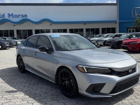 Used 2023 Honda Civic Sport image 13