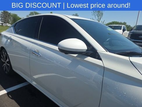 Used 2020 Nissan Altima 2.0 Platinum FWD image 6