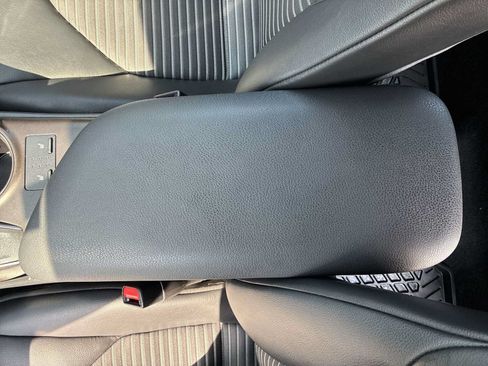 Used 2024 Toyota Camry SE FWD image 21