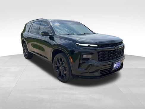 Used 2024 Chevrolet Traverse RS w/ LPO, Floor Liner Package AWD/4WD image 9