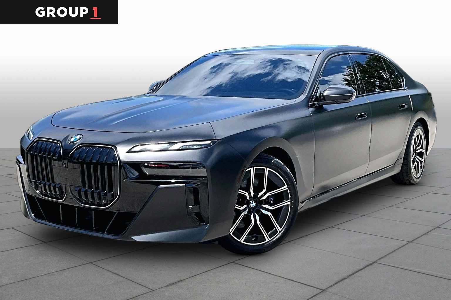 Used 2024 BMW 760i xDrive AWD/4WD image 1