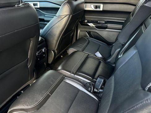 Used 2022 Ford Explorer ST w/ Equipment Group 401A image 11