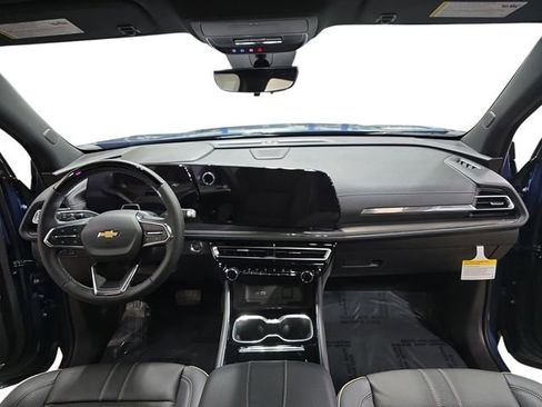 New 2026 Chevrolet Traverse High Country w/ LPO, Floor Liner Package image 10