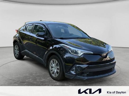 Used 2019 Toyota C-HR LE FWD image 3