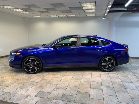 Used 2024 Honda Accord Sport image 6
