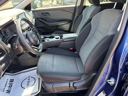 Used 2021 Nissan Rogue S AWD/4WD image 12