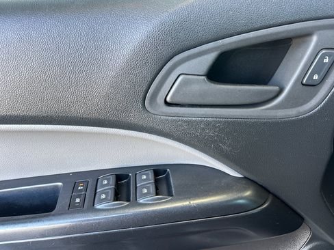 Used 2022 Chevrolet Colorado W/T w/ WT Convenience Package image 10