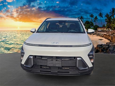 Used 2024 Hyundai Kona SEL w/ Convenience Package image 2