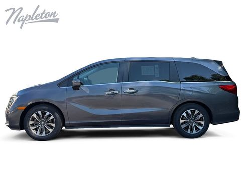 Used 2023 Honda Odyssey EX-L image 2