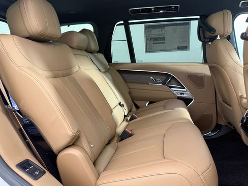 New 2026 Land Rover Range Rover Long Wheelbase SE AWD/4WD image 28