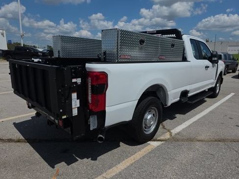 Used 2025 Ford F250 XL w/ 360-Degree Camera Package RWD image 5