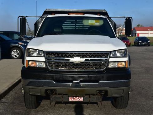 Used 2005 Chevrolet Silverado 3500 W/T w/ Snow Plow Prep Package image 10