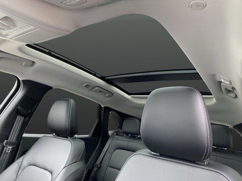 New 2026 Ford Escape Platinum image 7