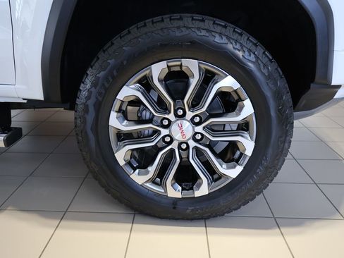 New 2026 GMC Canyon Denali AWD/4WD image 26