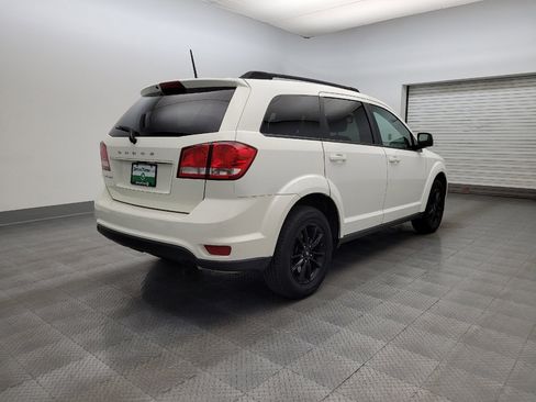 Used 2019 Dodge Journey SE w/ Blacktop Package image 9
