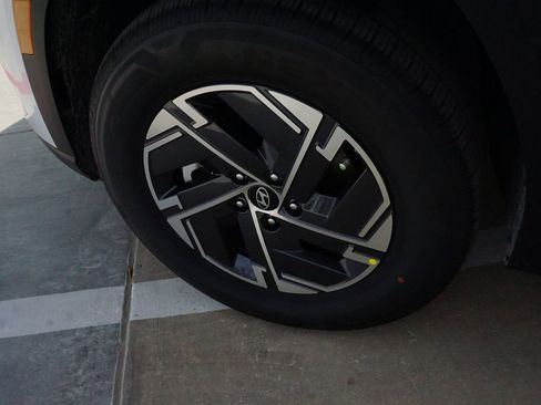 New 2026 Hyundai Tucson Blue SE AWD/4WD image 10