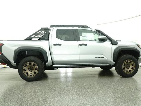 New 2025 Toyota Tacoma 4x4 Double Cab Hybrid image 26