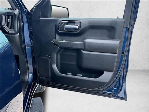 Used 2021 Chevrolet Silverado 1500 Custom RWD image 18
