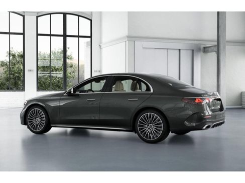 New 2026 Mercedes-Benz E 350 4MATIC Sedan image 31