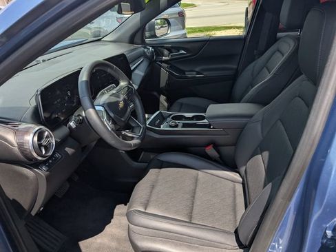 Used 2026 Chevrolet Equinox LT w/ Convenience Package II AWD/4WD image 13