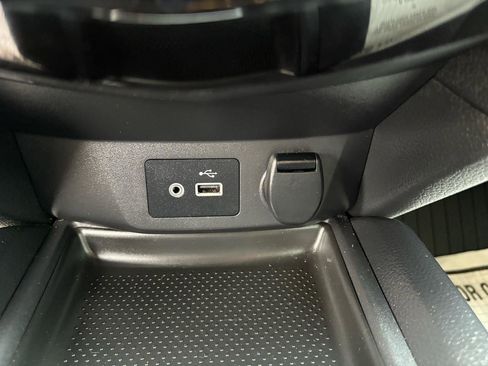 Used 2018 Nissan Rogue S image 52