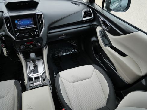 Used 2023 Subaru Forester AWD/4WD image 11