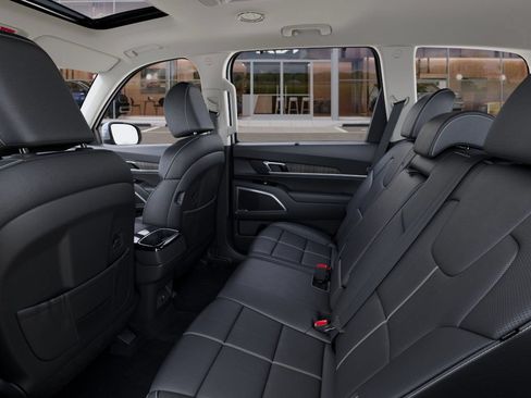Used 2025 Kia Telluride EX AWD/4WD image 18