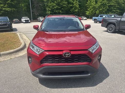 Used 2019 Toyota RAV4 XLE w/ Convenience Package AWD/4WD image 5