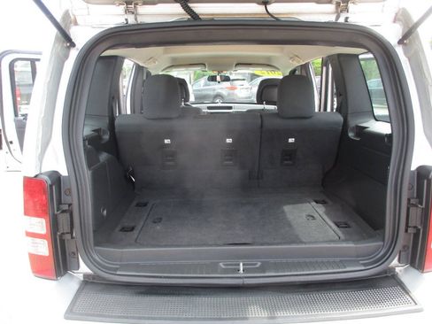 Used 2012 Jeep Liberty Sport AWD/4WD image 37