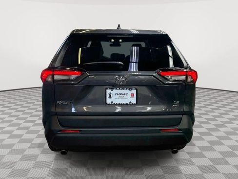 Used 2025 Toyota RAV4 LE AWD/4WD image 8