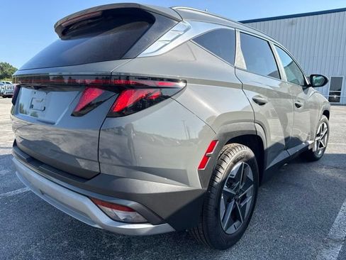 Used 2025 Hyundai Tucson SEL FWD image 2